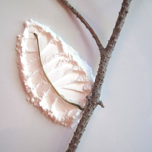 Flawless  - Pure and Natural Translucent Finishing Veil