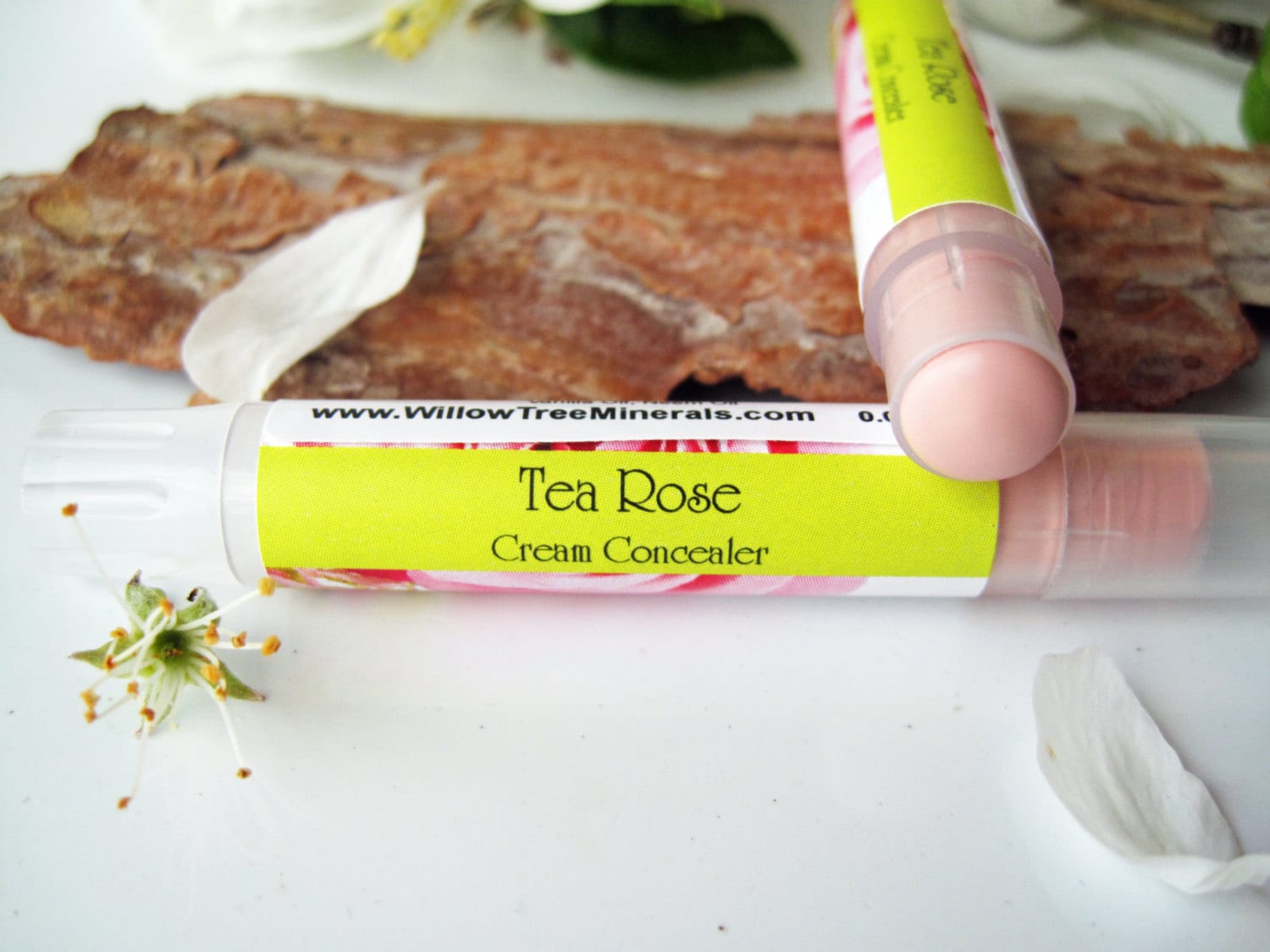 Tea Rose - Natural Pink Cream Concealer/ Eye Shadow Primer -Twist Tube