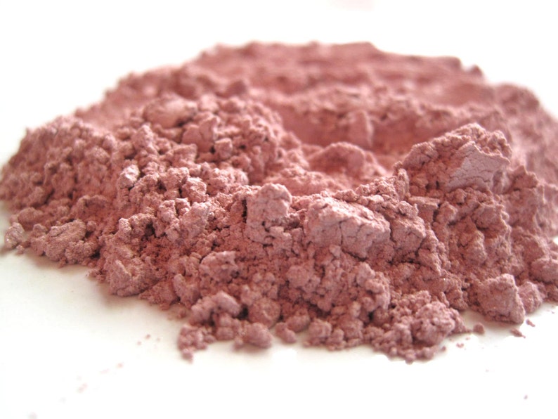 Pink Pout Pure and Natural Mineral Blush image 2