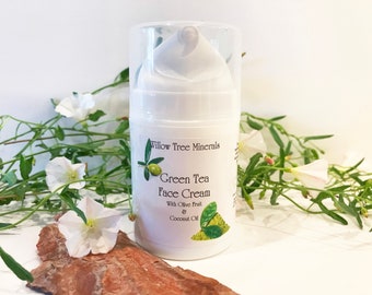 Crema viso al tè verde - con frutta d'oliva e olio di cocco - 1,7 oz