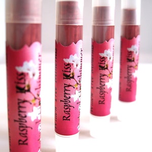 Raspberry Kiss All Natural Mineral Lip Shimmer image 2