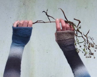 Original Outlander Wabi Sabi Gauntlets Knitting PATTERN easy-to-knit fingerless gloves (Outlander cast wore many versions) (PDF)