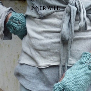 Hushinish Mitts Knitting PATTERN easy to knit, lots of creative options, pretty, lace edging, use any DK yarn PDF image 1