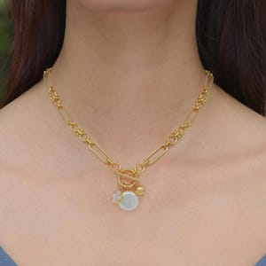 Chunky Paperclip Chain Necklace | Gold Toggle Pendant Necklace with Pearl | Statement Necklace | Gifts for Her | Pearl Necklace | Modern |