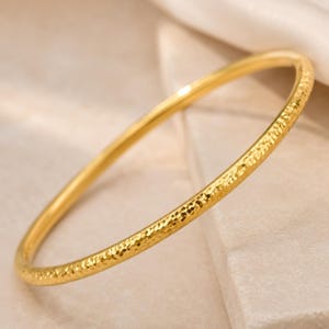 18K Solid Gold Hammered Bangle Bracelet, Textured Yellow Fine Jewelry
