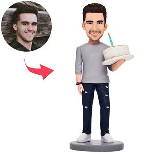 Spersonalizowana figurka urodzinowa Bobblehead: ręcznie rzeźbiona figurka z gliny polimerowej