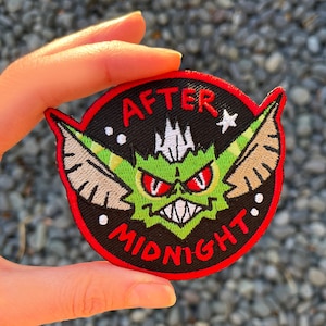 Gremlins After Midnight, opstrijkbare stoffen patch