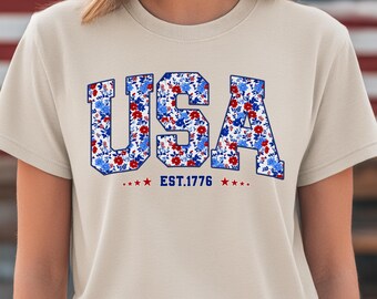 Floral USA 4th of July T-Shirt: Patriotic Family Outfit