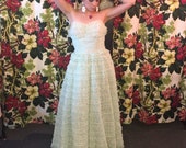 1950 39 s ruffled tulle lace prom dress 50 39 s strapless tiered ruffle frothy girly pastel pale green princess cupcake tea party dress M L 30 quot w