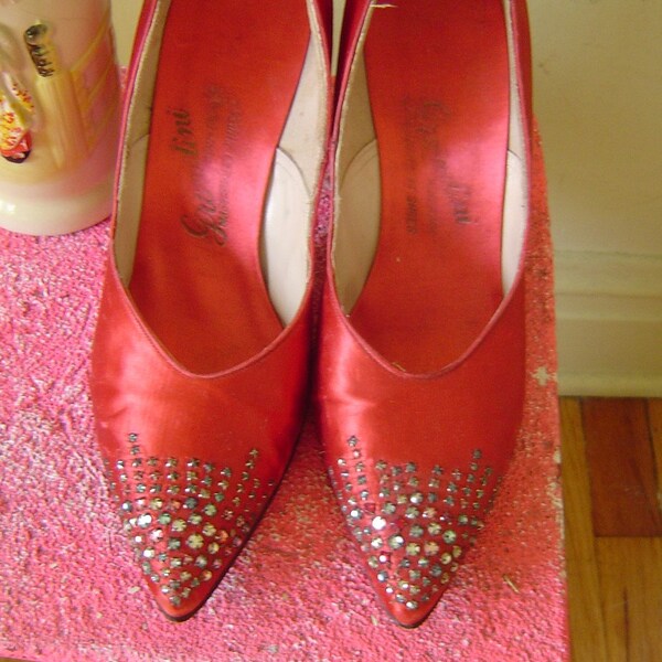 50s Heels Rhinestone Studded Red Satin Shoes 7 M