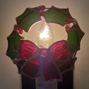 Stained Glass Holly Wreath Night Light with Berry&#39;s and Bow