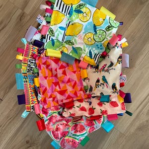 Crinkle Taggie Decke