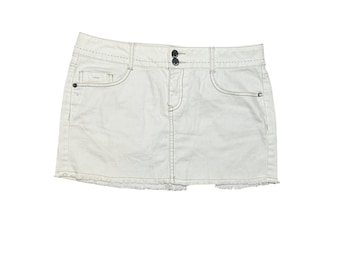 VTG Y2K Mudd White Denim 8 Mini Skirt Raw Hem Grunge Streetwear Retro Casual