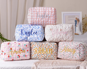 Personalized Embroidered Makeup Bag,Custom Makeup Bag,Floral Cosmetic Bag,Bridesmaid Gift,Travel Makeup Pouch,Wedding favor,Gift for her