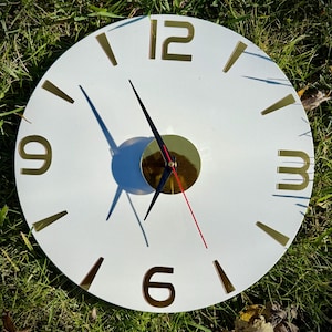 Handgemaakte porseleinen wandklok, modern woondecoratie, gemaakt in de VS