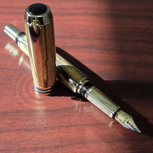 Tycoon - Instrumento de escritura de madera exótica hecho a mano, pluma estilográfica personalizada única y elegante, pluma personalizada hermosa y lujosa única en su tipo.