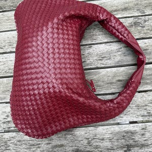 Burgunder Schulter Geldbörse Große Tasche für Frauen Geschenk für Mutter von Tochter Luxus-Handtasche Hobo-Tasche mit Reißverschluss Knödel-Tasche gewebte Ledertasche