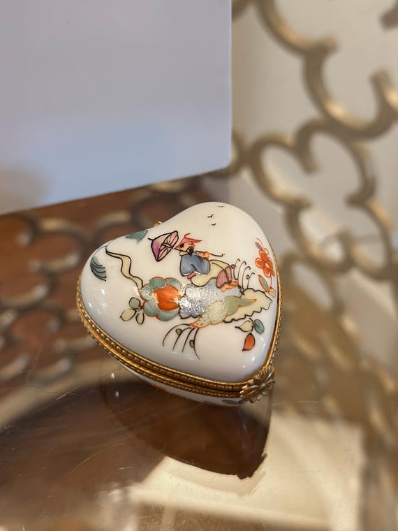 Vintage Heart-Shaped Limoges France Hand-Painted Porcelain Trinket Box
