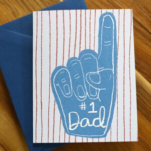 Foam Finger Vatertagskarte | Illustrierte lustige Sport Number One Dad Blank Grußkarte