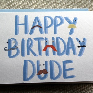 Cartão de aniversário em branco com bigode "Happy Birthday Dude" ilustrado feito à mão