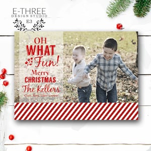 Oh What Fun Christmas Card - Kartki świąteczne ze zdjęciami - Czerwone i białe paski z laską cukrową - Rodzina