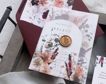 Abbellimenti con fiori autunnali in pergamena e sigillo di cera, sigilli in cera d'oro, giacca autunnale in pergamena bordeaux e terracotta per la nostra suite Kelsey