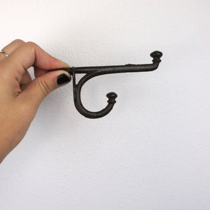 Vintage Transitional Edwardian Double Iron Hook Cast Iron Hardware 420068