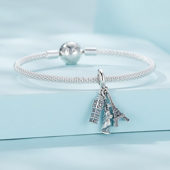 エッフェル塔チャーム 天然石ブレスレット 5本組 エッフェル塔チャーム 天然石ブレスレット 5本組 - メルカリ