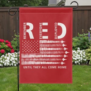 R.E.D Friday Garden Flag, Remember Everyone Deployed Military Support Decor, Military Family Flag, Patriotic American Flag Outdoor Banner