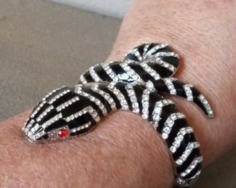 80's King Snake Black Enamel w Clear Crystal Silver Toned Bracelet.