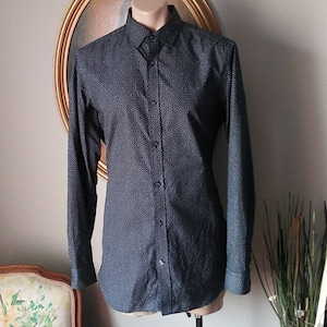 NOS Banana Republic mens Blue Dress Shirt. Large