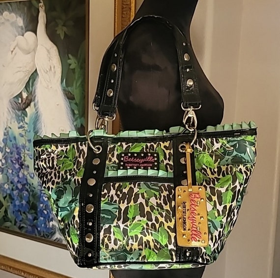 Betsey Johnson Liquid Leopard Handbag | Betsey Johnson Handbags | Bag  Borrow or Steal
