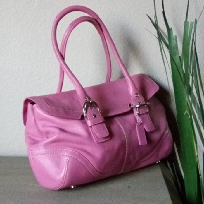 Buy the Coach Women's Pink Leather Handbag | GoodwillFinds
