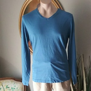 BOSS Hugo Boss mens V Neck L/S Shirt. XL