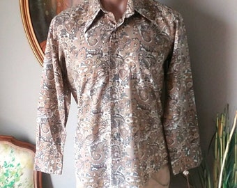 Vintage 1960 National Shirt Shops Beige Paisley Print Disco Shirt. 15/M/15.5