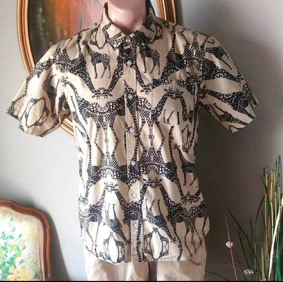 giraffe dress shirt Lifted Research Group Men's Tribal Giraffe Print Shirt. Small