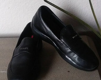 Vintage PRADA women's Black Linea Rossa Loafers. Size 4