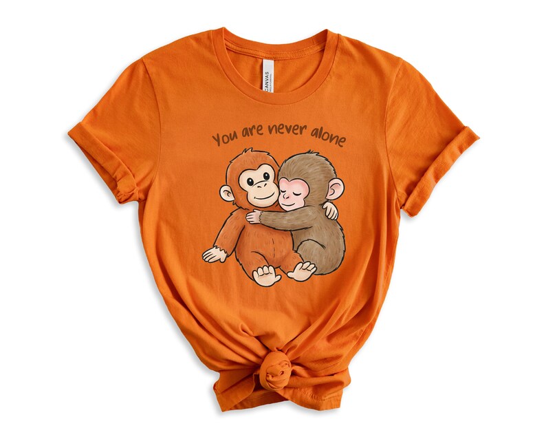 You Are Never Alone Monkey Shirt, Baby Punch Monkey Shirt, Viral Hugging Monkeys T-Shirt, Monkey Hugging Plush Toy bild 4