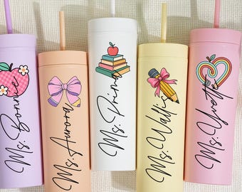 Gobelet pour professeur personnalisé avec nom - Gobelet mince personnalisé 16 oz avec paille - Cadeau de remerciement pour le professeur - Cadeau de rentrée pour professeur