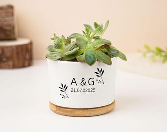 Custom Wedding Gifts,Couple's Name Plant Pot, Anniversary Gifts, Flower Pot for Couple, Engagement Gifts,Gifts for Mom/Wife/Woman,Flower Pot