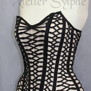 Corset 25.5 inches closed waist size fantasy black cinched boned overbust