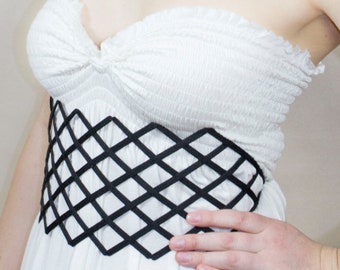 Black color criss cross crinoline cage belt grid with ribbon end for fantasy fancy party unique woman size