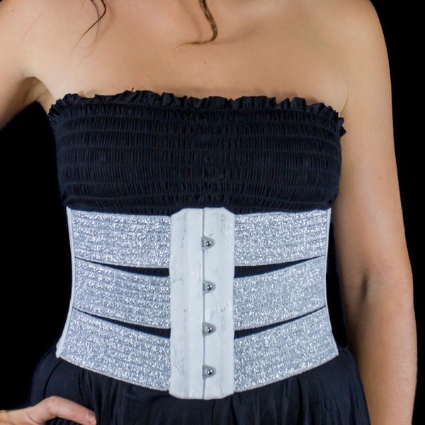 Corset underbust en coutil et rubans élastique lamé argent stretch Taille 63cm fermée.T38/40