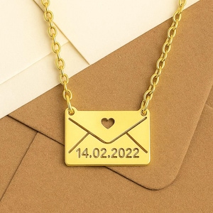 Personalisierte Datum Halskette – Umschlag Anhänger mit Herz | Halskette mit Gravur für Sie | Valentinstag Geschenk