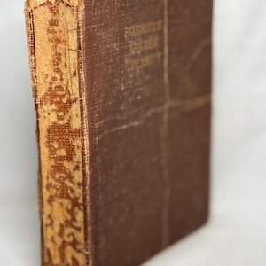 Livre de poésie vintage Palgrave's Golden Treasury 1922 | Cadeau littéraire antique | Décor universitaire sombre | Verset anglais | Anthologie classique