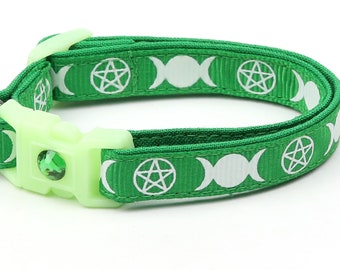 Wicca Katzenhalsband - Witch's Familiar auf Grün - Breakaway Katzenhalsband - Kätzchen oder groß - Glow in the Dark B38D31