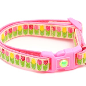 Tulpen Katzenhalsband - Bunte Tulpen auf Creme - Kleine Katze / Kätzchen Größe oder groß B65D80
