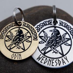Wicca Raven Pet ID Tag - Gepersonaliseerde kat of hond naamplaatje - Wiccan Moon ID tag - Pentagram Pet Tag - Aanpasbaar