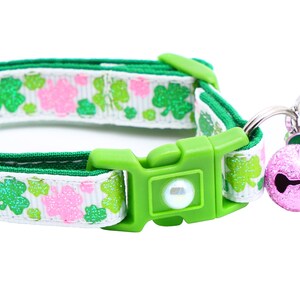 St. Patrick's Day Cat Collar - Bitty Shamrocks on White - Breakaway Safety - B40D207