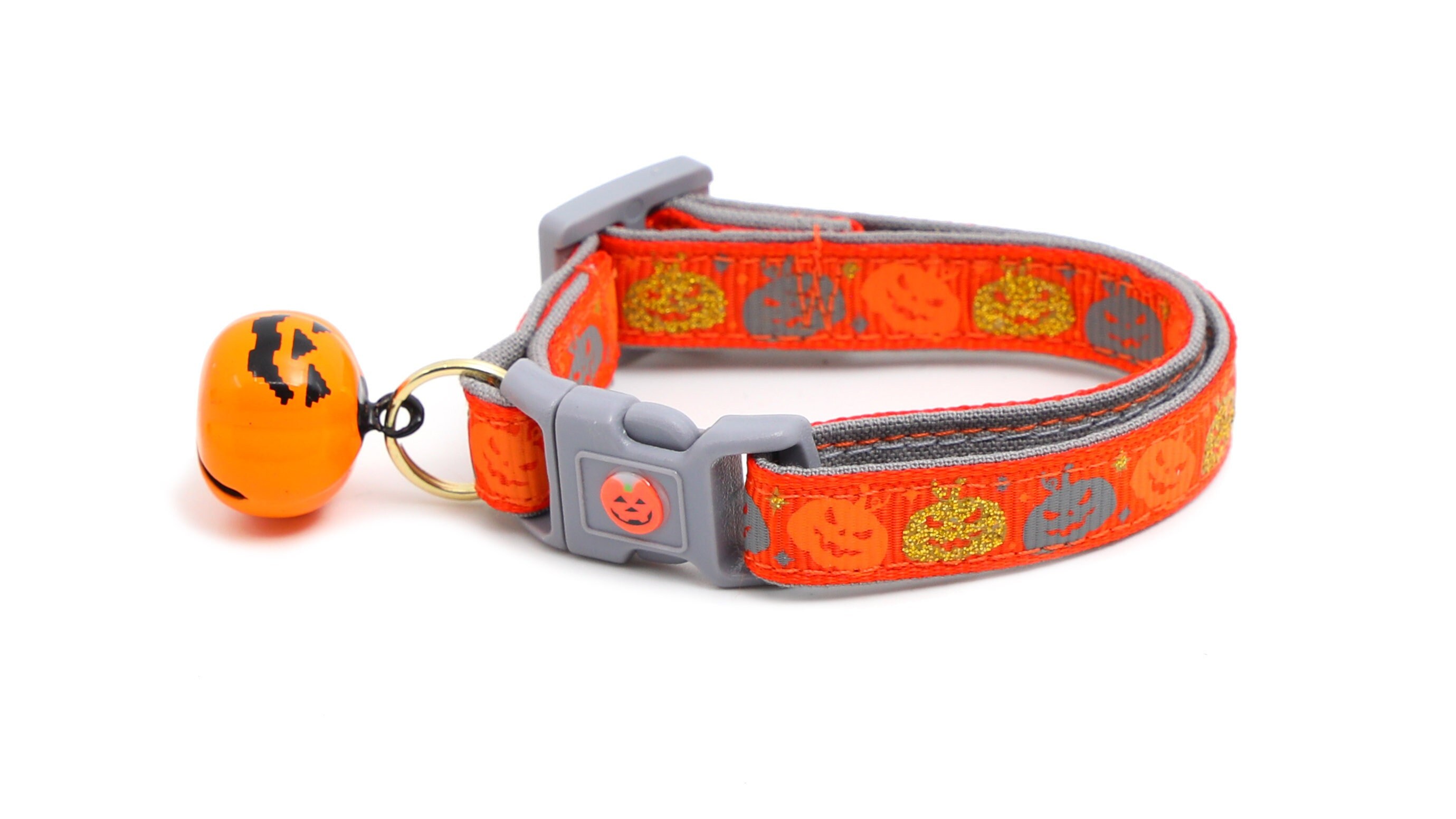 spooky cat collar
